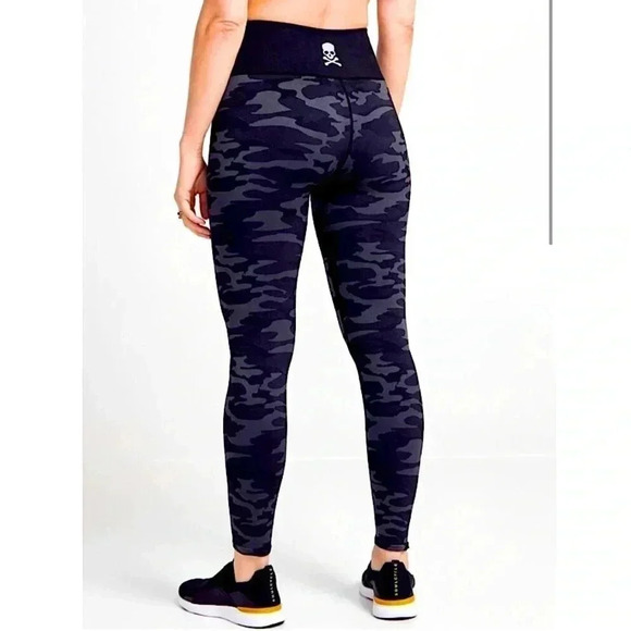 SOUL soulcycle Camo Leggings New Seamless Gym Workout - Picture 1 of 7